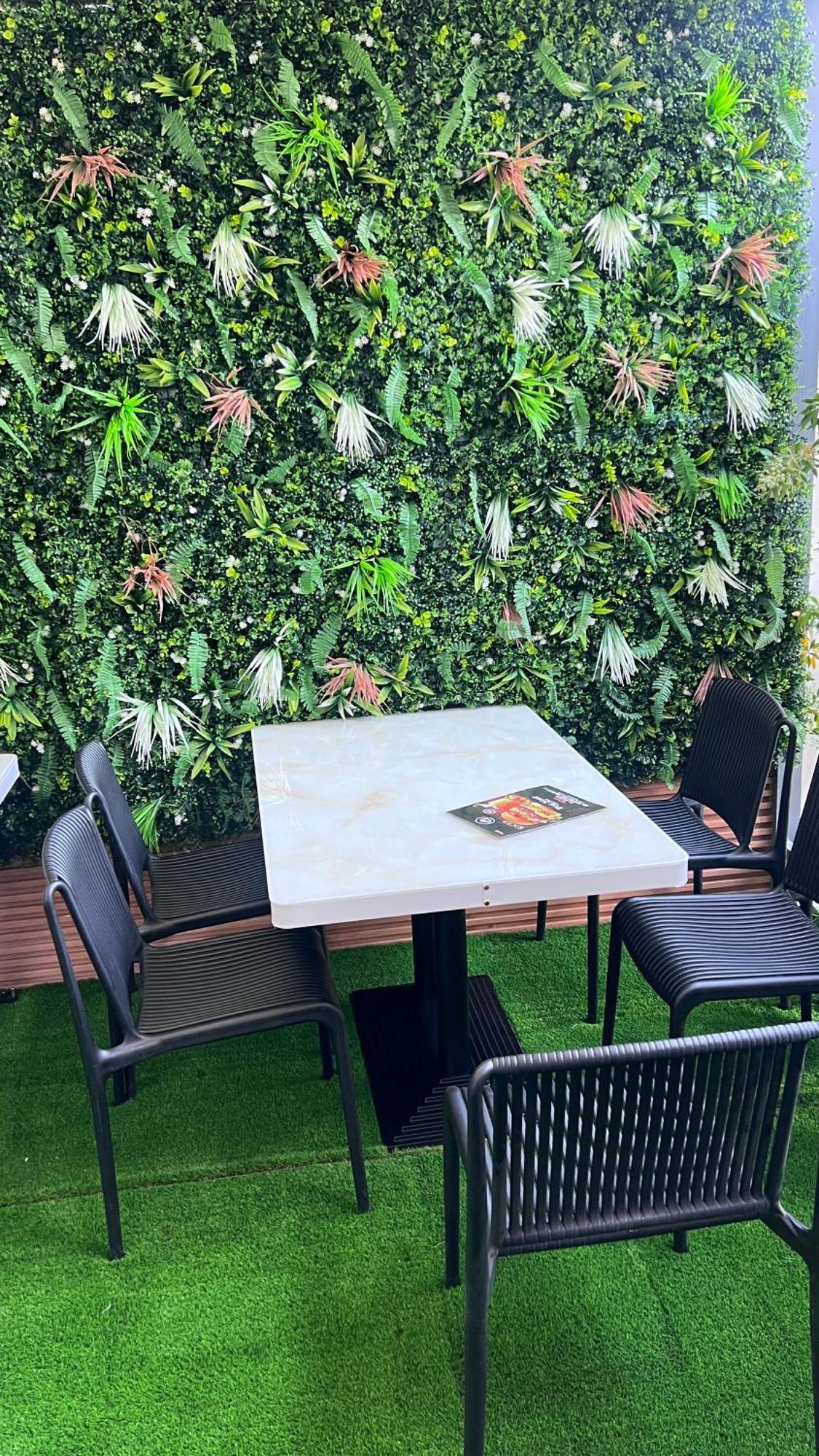 Boutique-Trade Center Bed & Breakfast Дубай Екстериор снимка